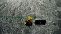 <p>Chandrayaan 2: लैंडर विक्रम से भले संपर्क टूट गया, लेकिन इसरो ने रचा इतिहास</p>